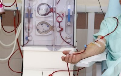 Dr. Suhas Mondhe performing dialysis catheter and Permcath placement.