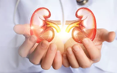 Dr. Suhas Mondhe performing a kidney transplant surgery.